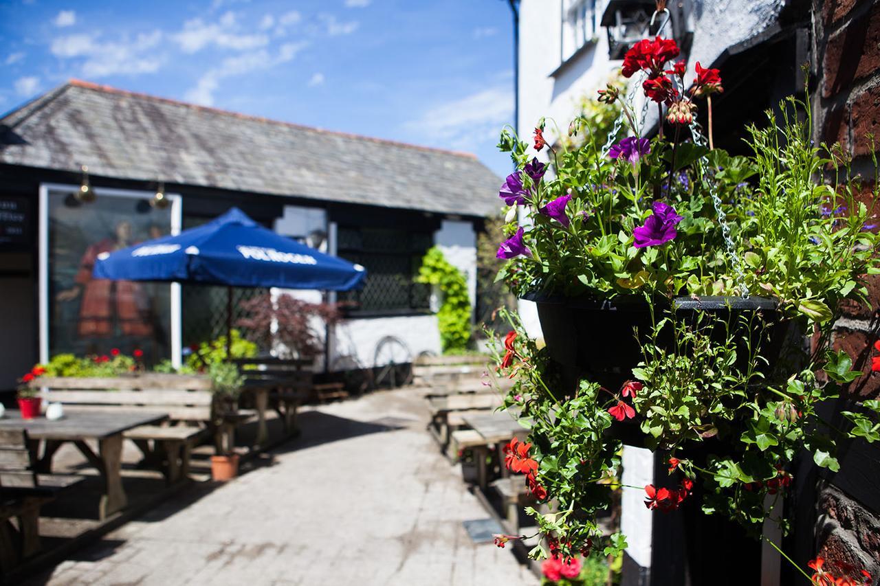 The Tree Inn Bude Buitenkant foto