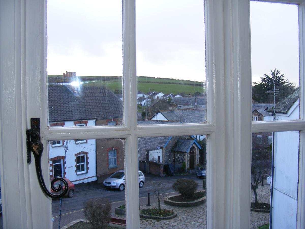 The Tree Inn Bude Buitenkant foto